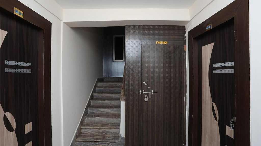 Hotel Oyo Royal Ruby Enclave Puri Zewnętrze zdjęcie